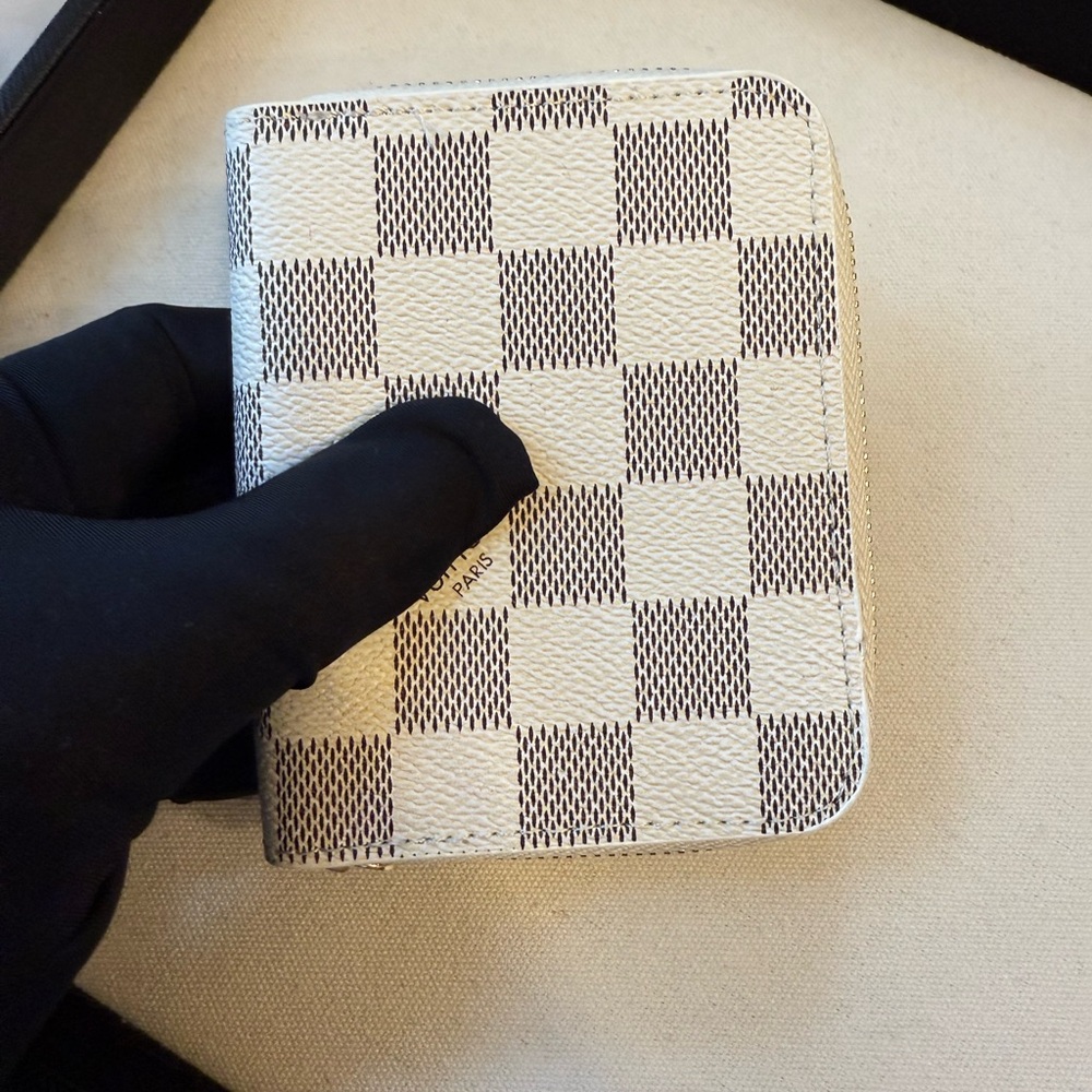 Checkered Wallet - image 1
